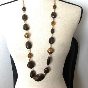 Vintage Brown Beads Necklace.